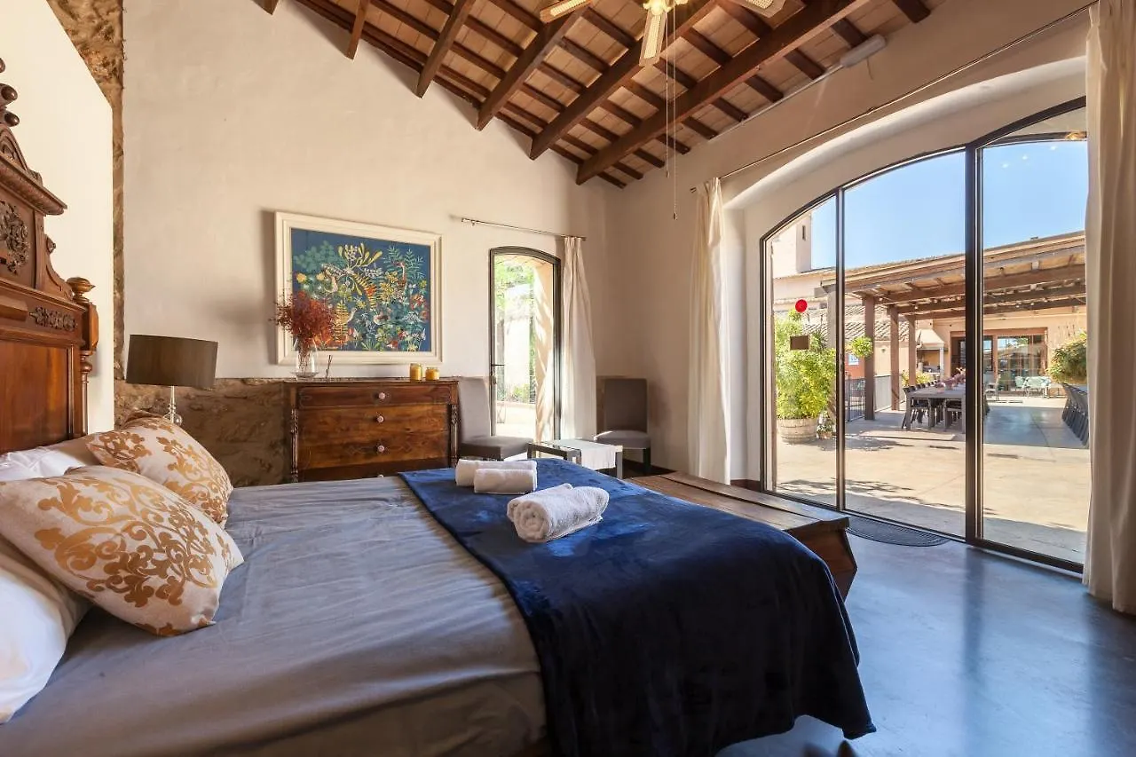 Villa Masia Notari Casabona Vilanova i la Geltrú Spagna