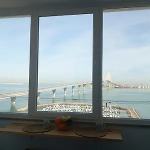 A Levante , Cádiz España